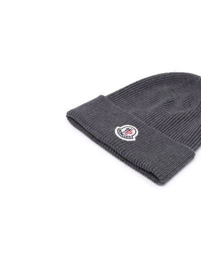 Moncler bonnet en maille nervurée à patch logo